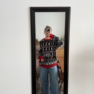 Stylish Black and Red Crewneck Sweater